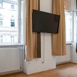 Amazing 2Br Shared Apt Only 7 Min To Wiener Stadthalle
