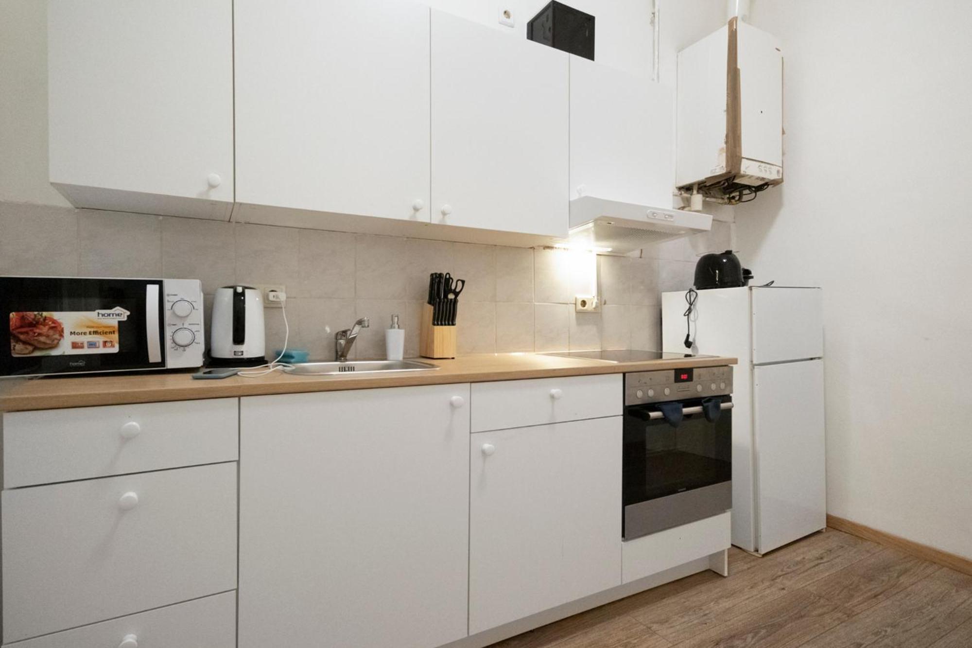 Amazing 2br Shared Only 7 Min To Wiener Stadthalle *